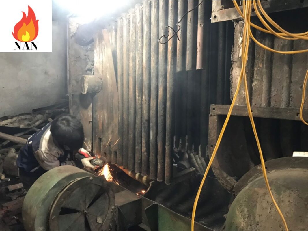 sua-chua-lo-hoi-dot-than